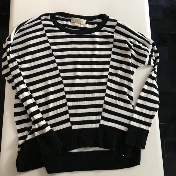 Micheal Kors long sleeve stripe sweater size small - Picture 3 of 3